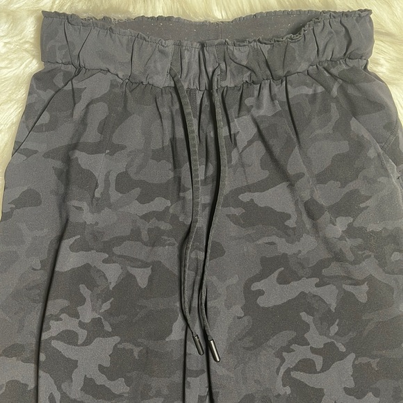 Lululemon Stretch High-Rise Pant size 6 - Picture 7 of 8